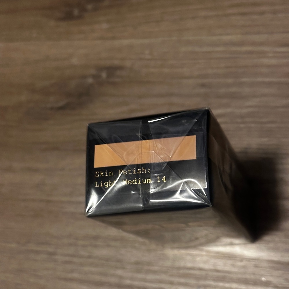 Pat McGrath Skin Fetish Light Medium 14 Foundation